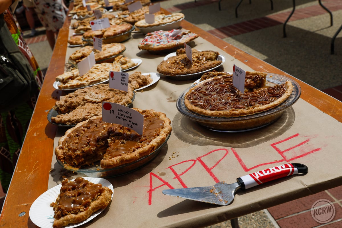 2018 Nut Category Pie Contest Apple by Brian Feinzimer-038