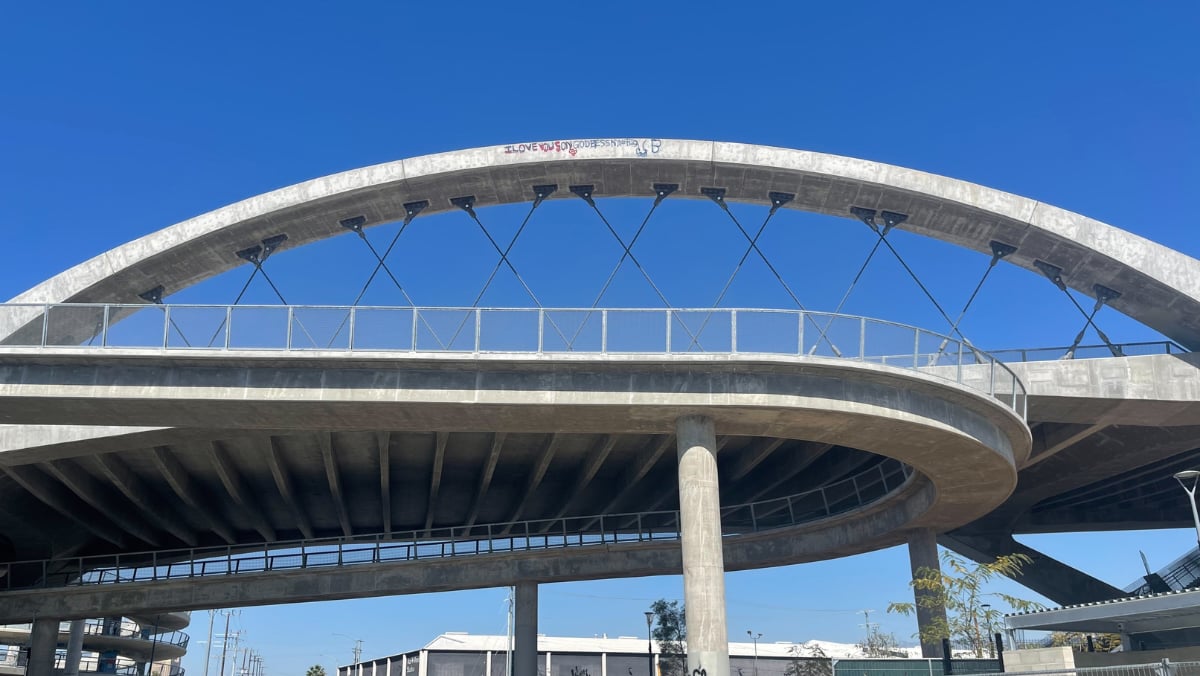 6th Street Bridge, seen from East End Studios. Photo by Frances Anderton