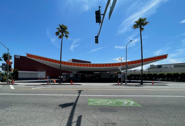 76 gas station, Beverly Hills, IMG_7496