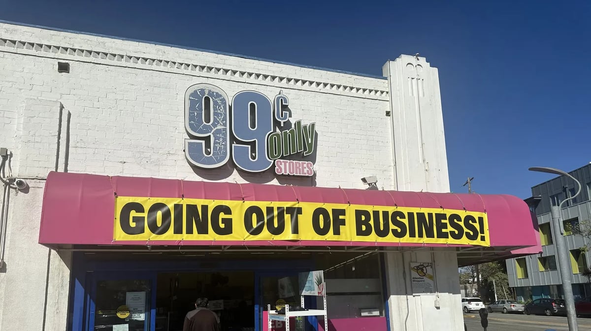 A Santa Monica 99 Cents Only store gets ready to permanently close. Photo by Kelsey Ngante.
