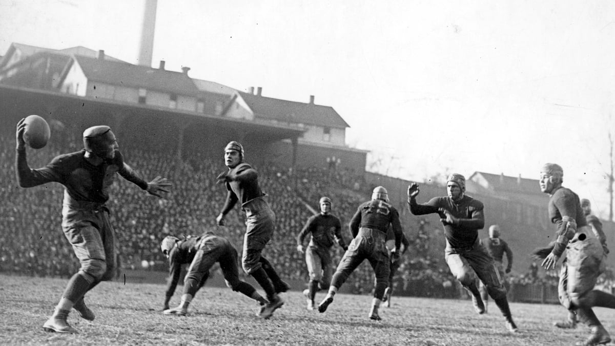 Georgia_Tech_Auburn_football_game_Thanksgiving_1921 copy