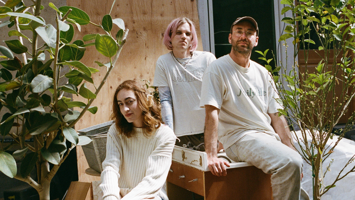 Harry The Nightgown - Photo by Sam Lee