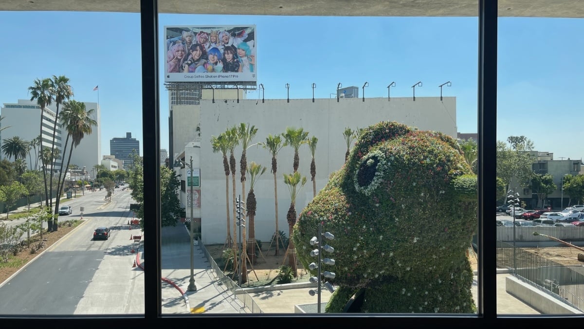  Split-Rocker (2000), Jeff Koons, at LACMA. Photo by Frances Anderton