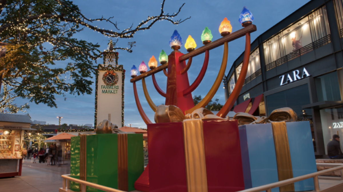 LA Farmers Market Chanukah Celebration