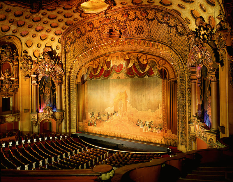 Los-Angeles-Theatre_Berger-Conser-Photography