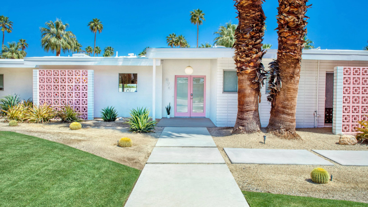 The Marquee at Twin Palms, on view at Palm Springs Modernism Week, Photo Credits: DaveFolks/Atomic Ranch; retrofit by H3K Home + Design