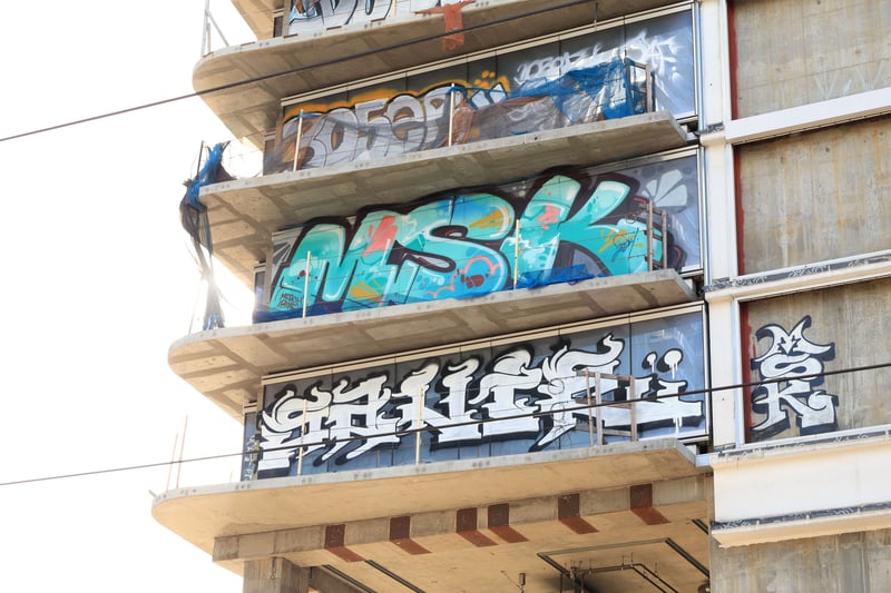 Oceanwide graffiti, Chris James, W8_-X5EQ