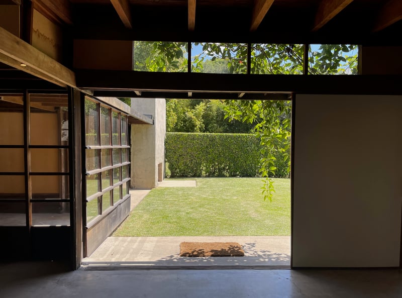 Schindler House, view into front court through screen opening, photo by Frances Anderton