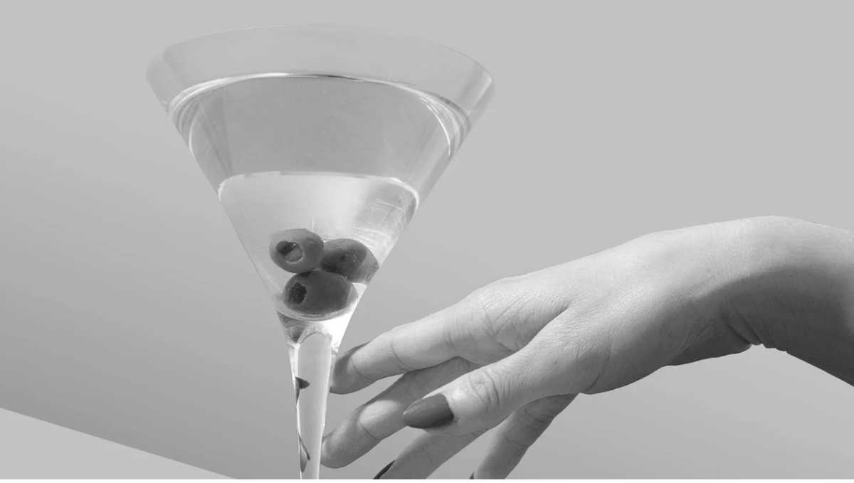 Cocktails, which were common in Old Hollywood movies, were markers of class, taste, and elegance. Photo by Amy Shamblen/Unsplash.