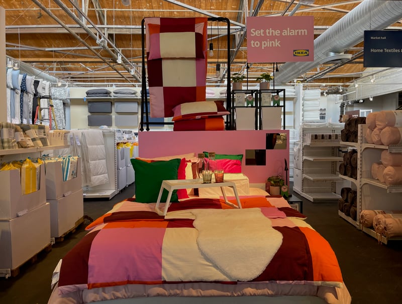 Set the alarm to pink, IMG_7594 copy