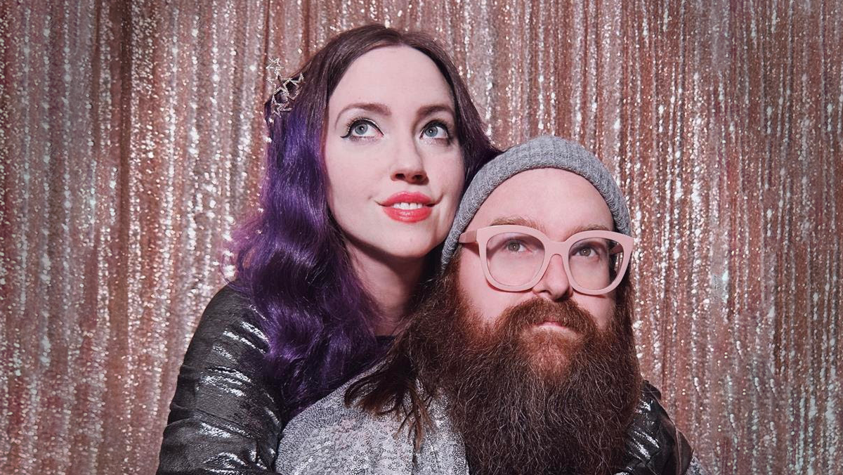 Silk Daisies Courtesy Artist(600x338)