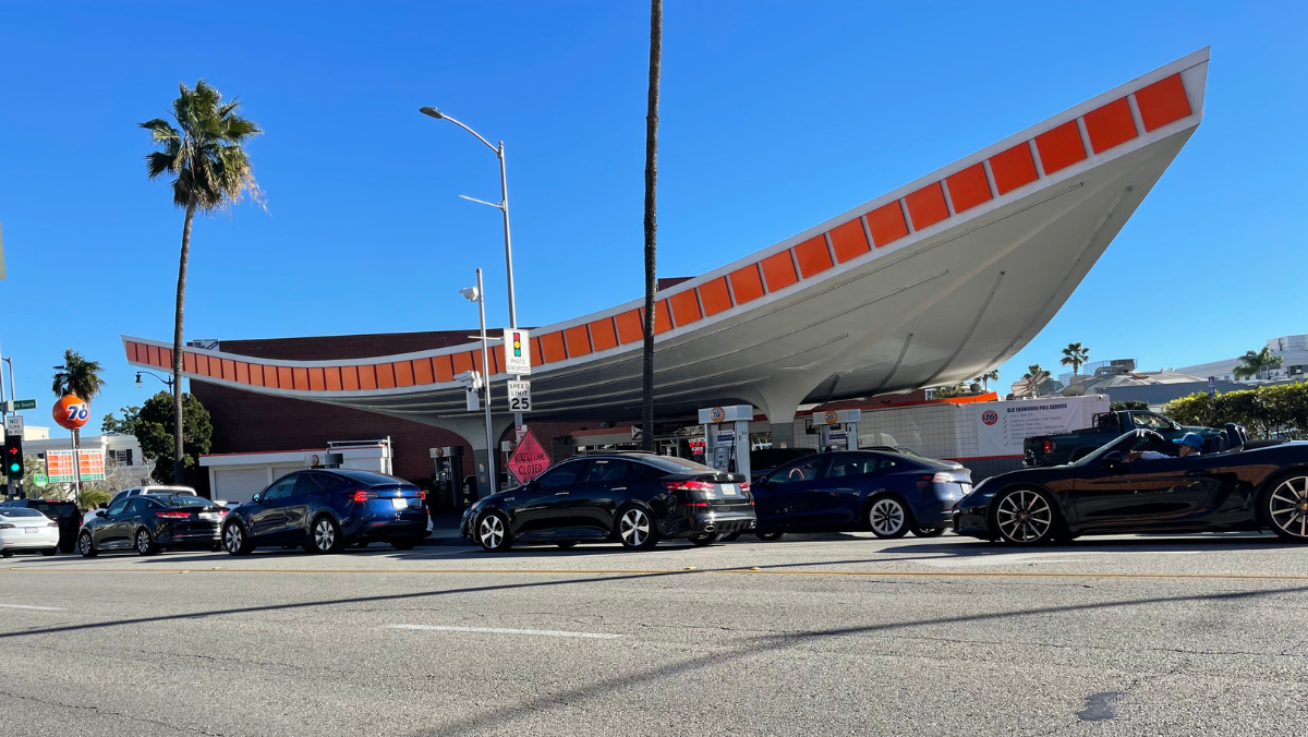 Union 76 Gas Station designed by Gin Wong  Pereira and Associates, 1965  Photo by Frances Anderton