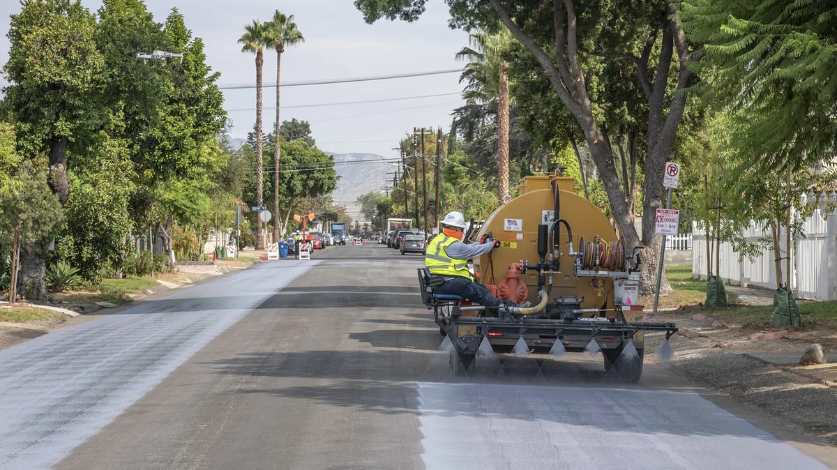 Reflective gray paint absorbs less heat and is better at reflecting the sun’s energy. Photo courtesy of the City of Los Angeles.