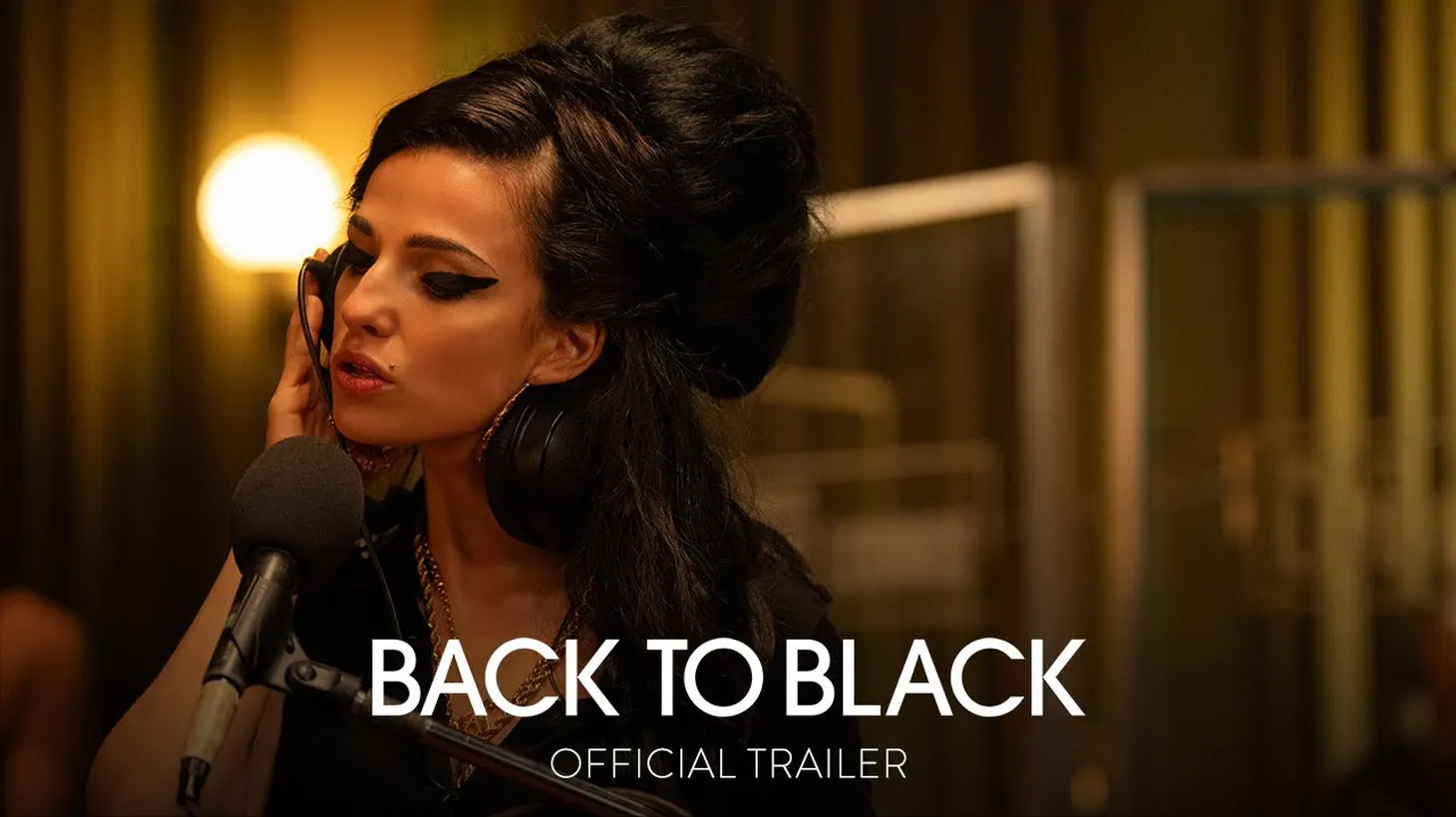 In “Back to Black,” Marisa Abela plays the late jazz-pop singer Amy Winehouse. Credit: YouTube.